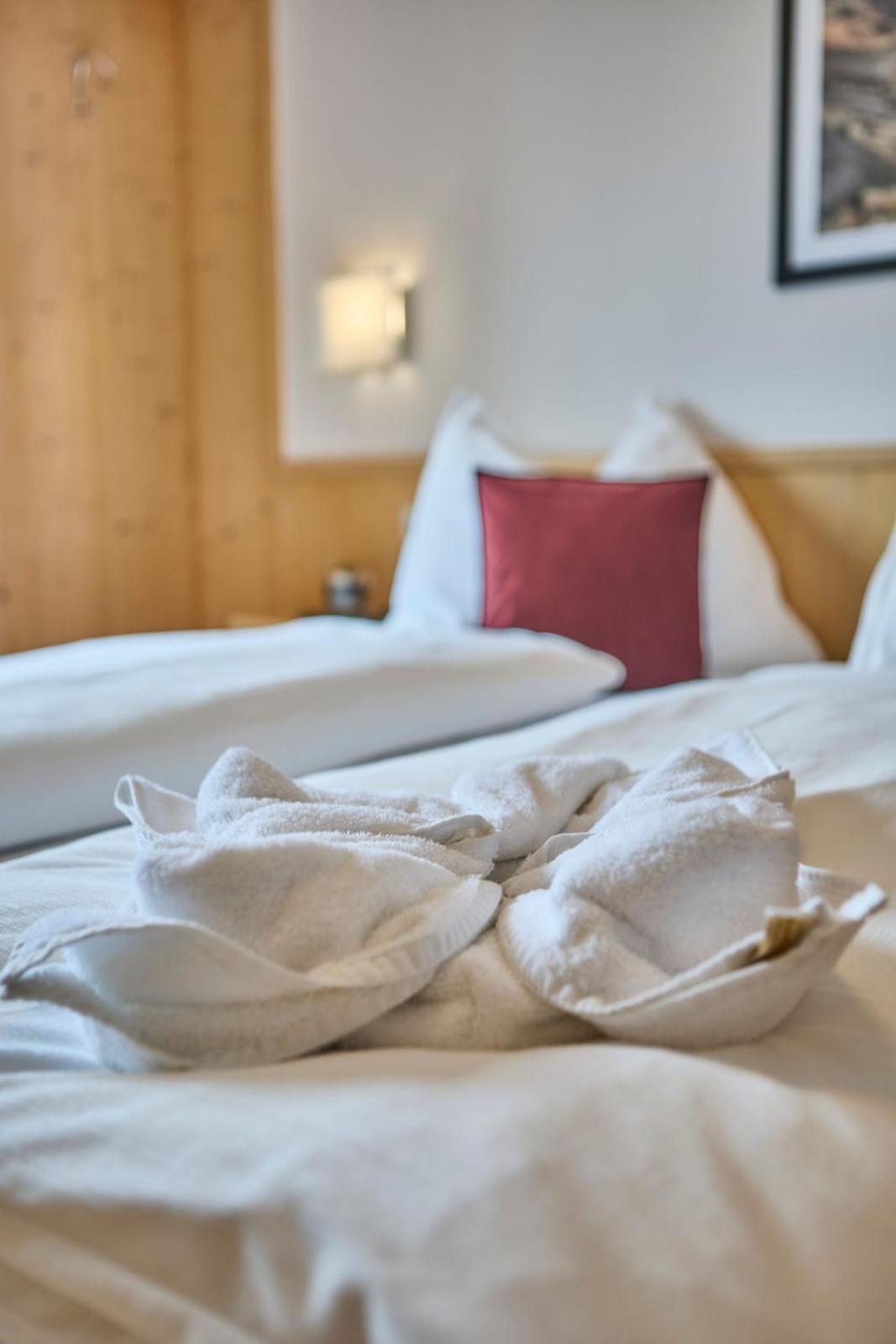Platzhirsch Rooms - B&B - Self Check-In Piesendorf Ngoại thất bức ảnh